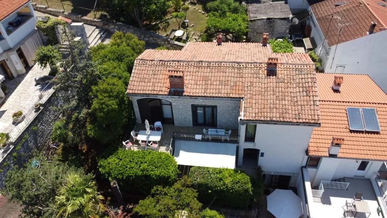 게스트하우스 Villa Porecka 브르사르
