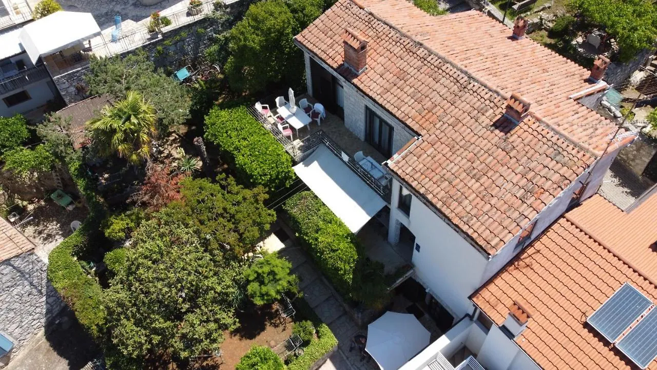 Villa Porecka 브르사르